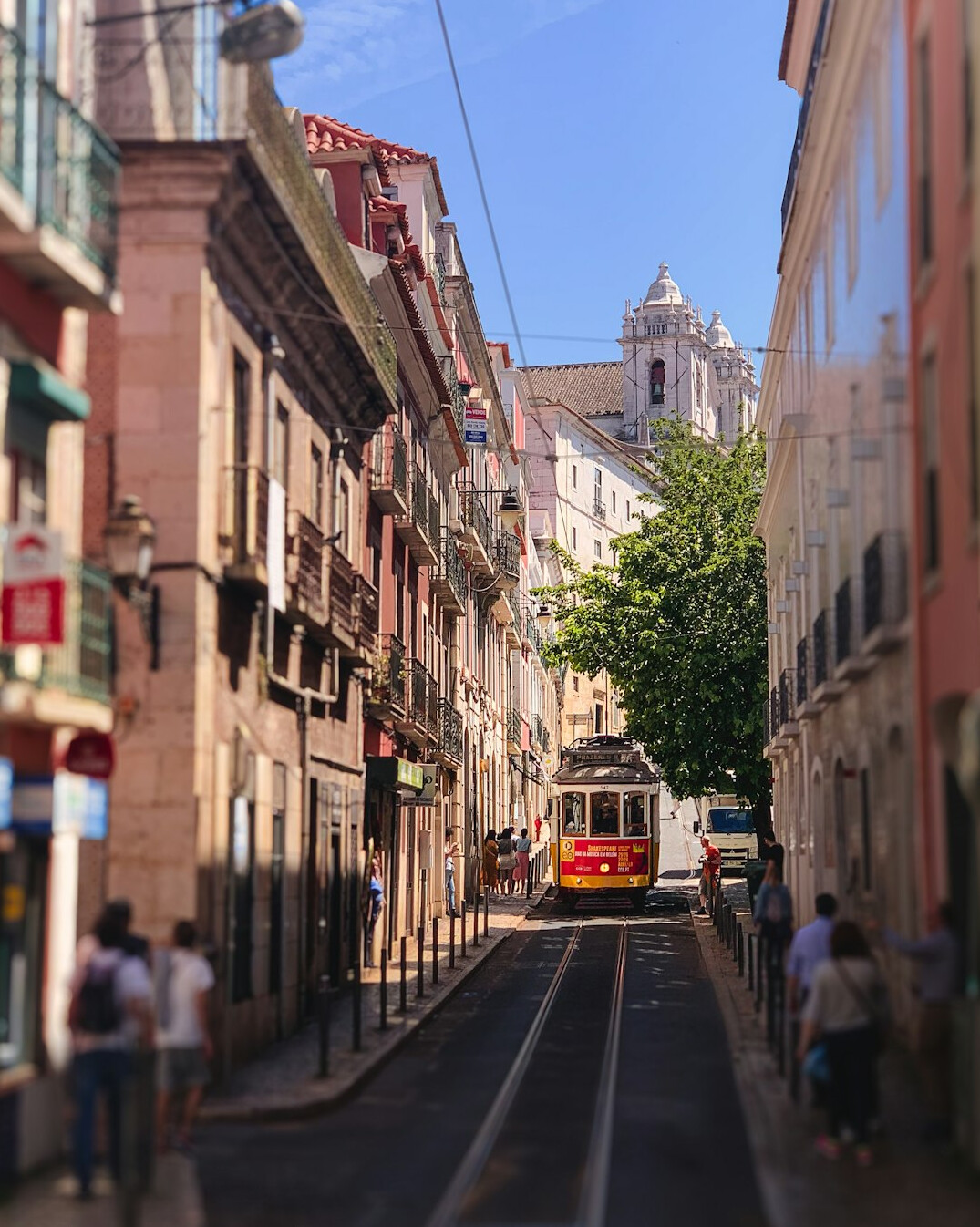 lisbon alfama street view